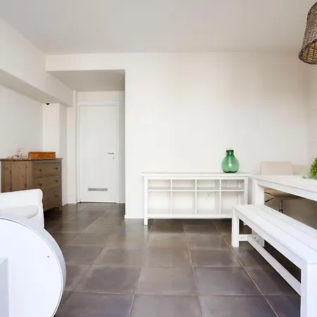 Ponti Rossi Sunny Apartment