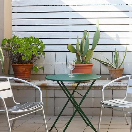 Ponti Rossi Sunny Apartment Naples