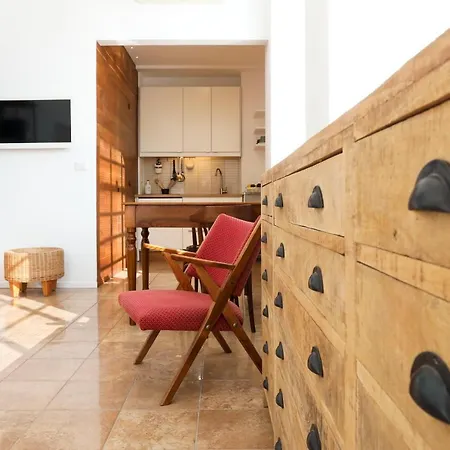 Ponti Rossi Sunny Apartment Naples